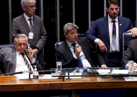 Alcolumbre retira PEC da Segurança Pública da pauta do Senado