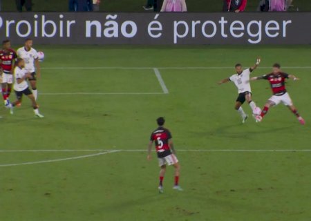 Flamengo x Atlético-MG: PC Oliveira cita "imprudência" em pênalti no fim; veja o lance