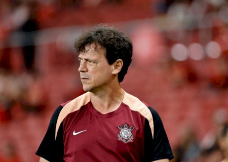 Corinthians demite o técnico Fernando Diniz